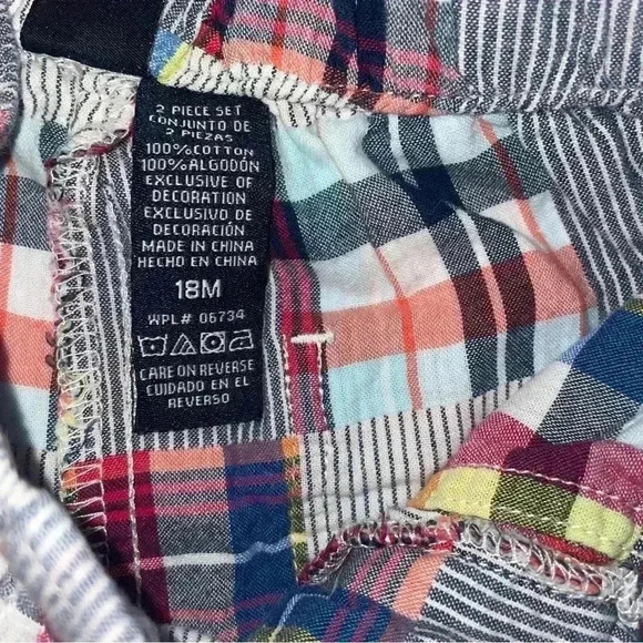 Boys Nautica Plaid print shorts size 18months - Picture 2 of 9